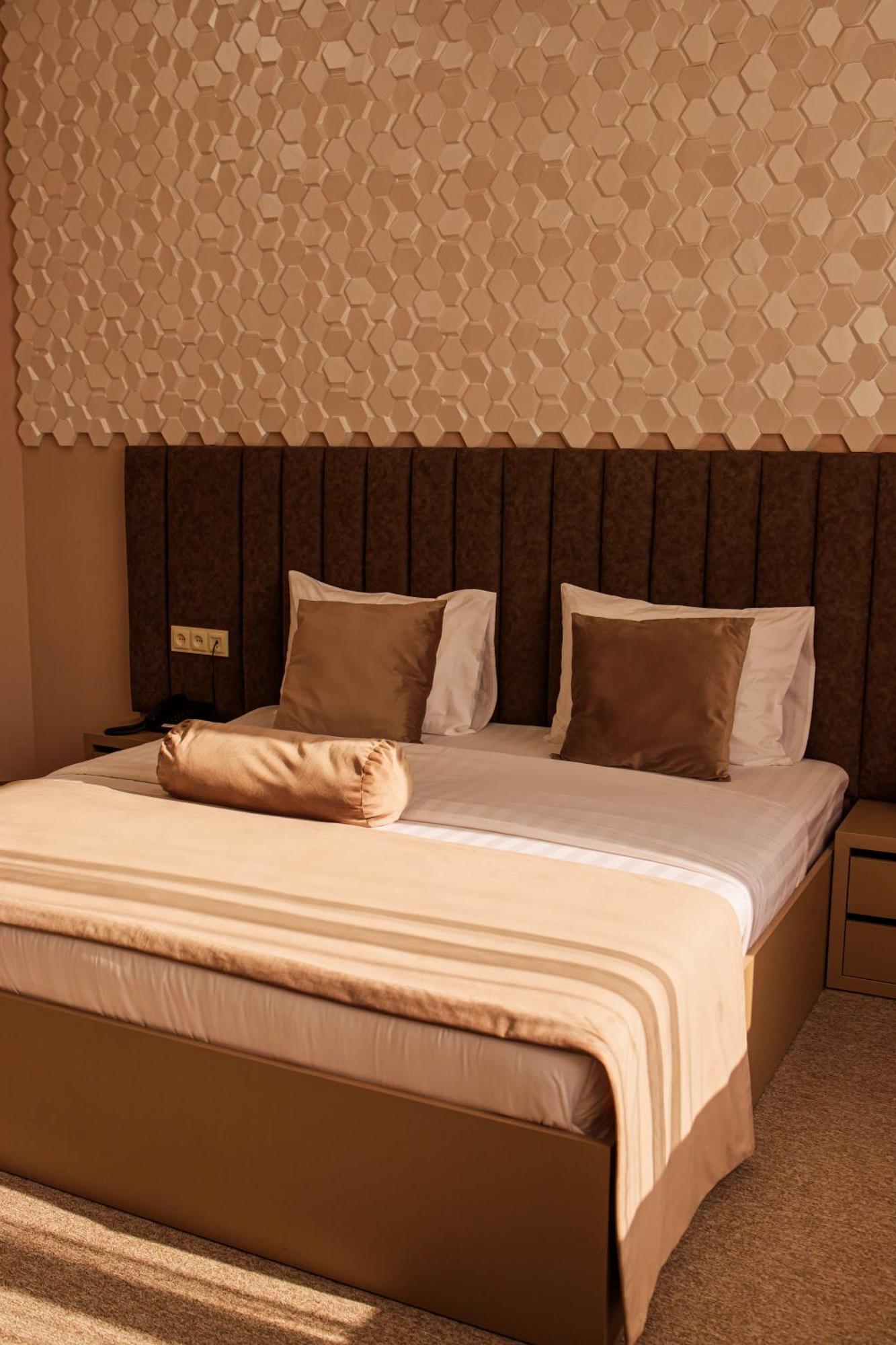 Hotel Port Plaza Evn P'arak'ar Exterior foto