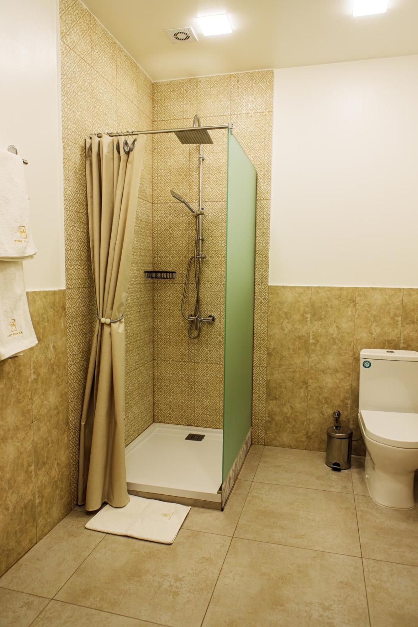 Hotel Port Plaza Evn P'arak'ar Exterior foto